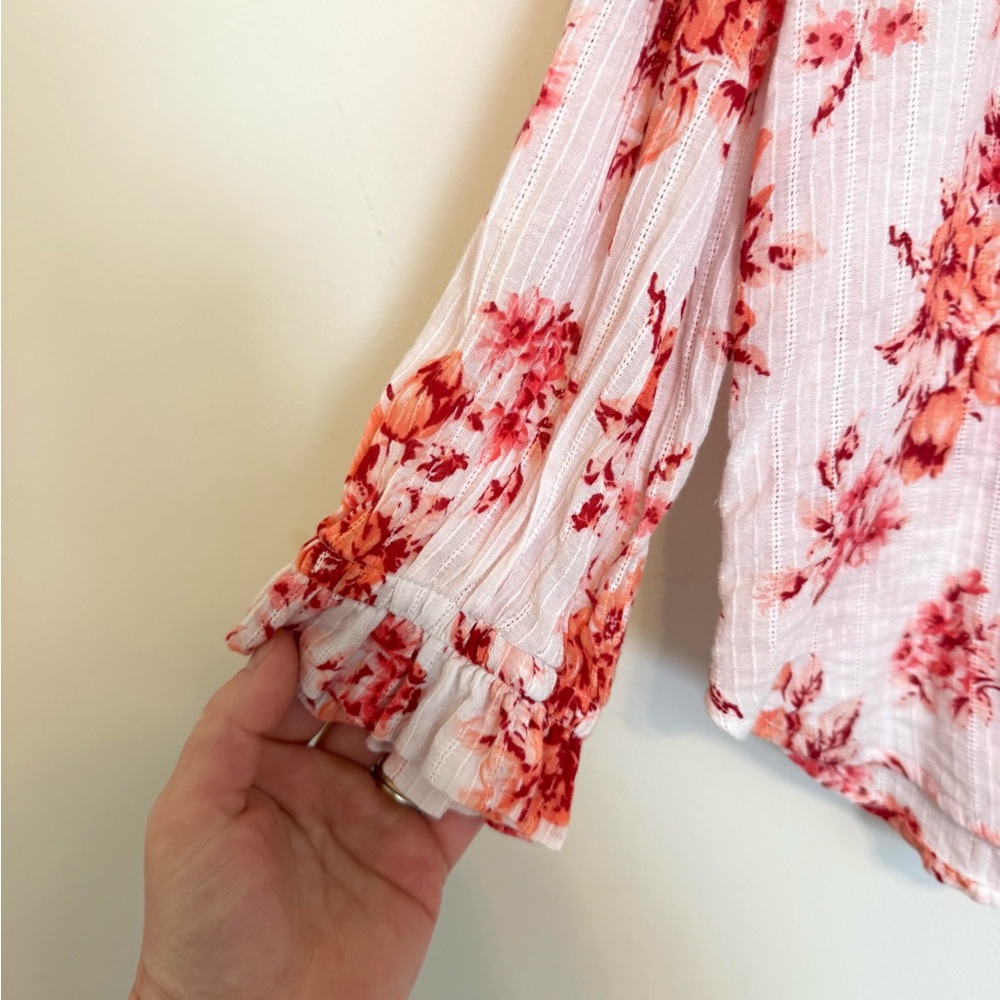 2/$30 LOFT Floral Blouse Medium White Coral Pink Boho Ruffle Neck Cotton Top - Picture 6 of 9